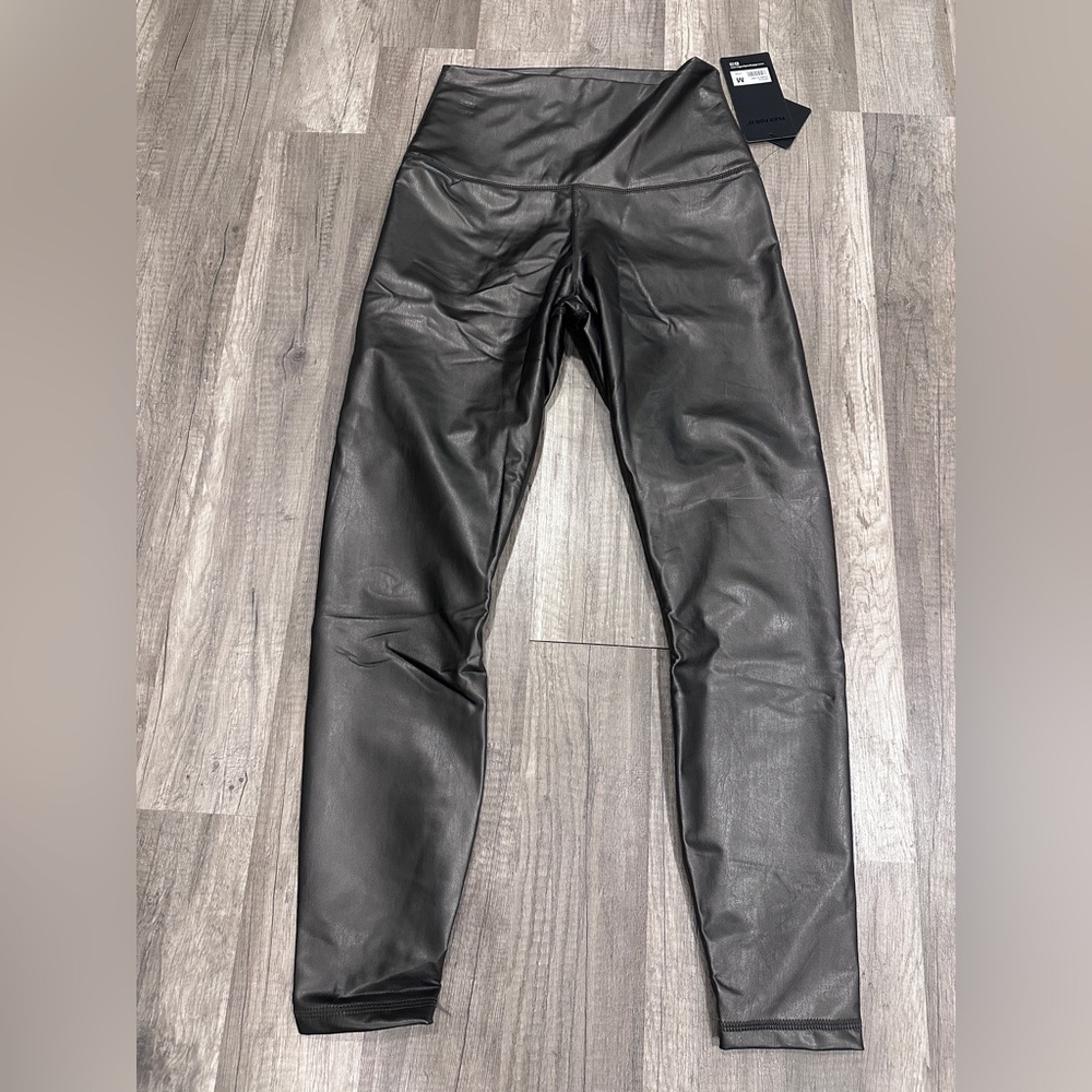 90degrees by reflex gunmetal gray leggings woman’s size medium -NWT